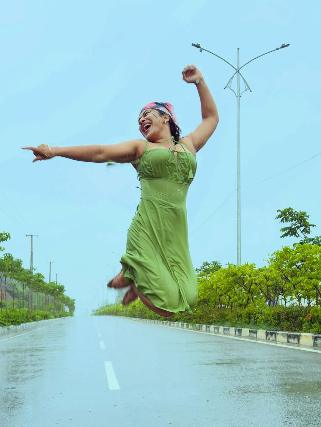 Doulath Sulthana Blends Confidence With Modern Style Doulath Sulthana Blends Confidence With Modern Style