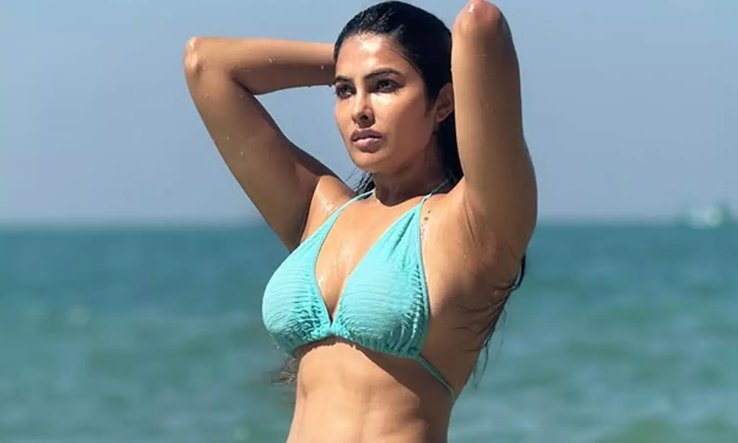 దివి బికినీ బ్లాస్ట్.. ఇంతలా షాక్ ఇవ్వడానికి రీజనెంటీ?