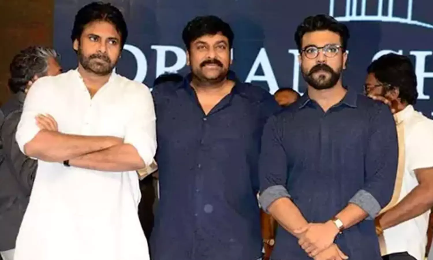 2026 ఆరంభంలోనే మెగా బ్లాస్ట్! 2026 ఆరంభంలోనే మెగా బ్లాస్ట్!