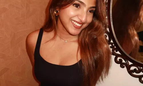 Pranavi Manukonda Stuns in Timeless Black Elegance