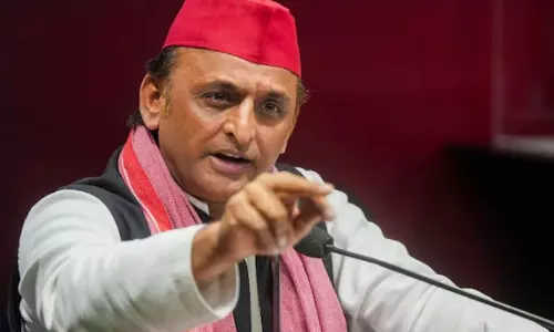 ఇండియా కూటమి సారధిగా అఖిలేష్...బీఆర్ఎస్ వైసీపీ ఓకేనా ?