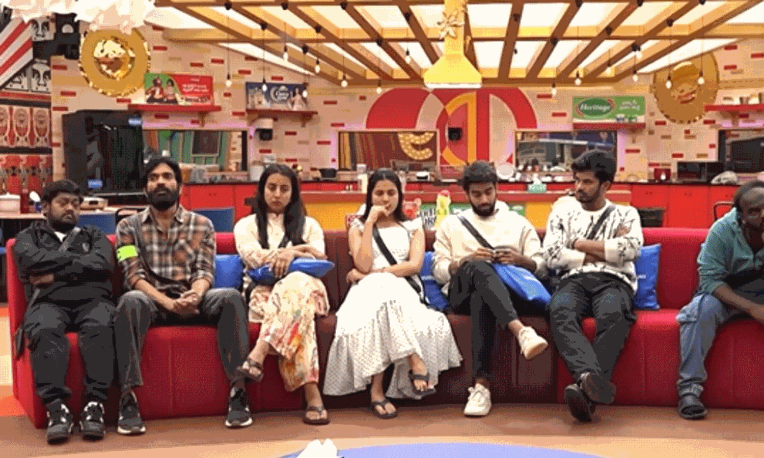 తనూజతో ఆఖరిపోరాటంలో ఇమ్మాన్యుయెల్..! తనూజతో ఆఖరిపోరాటంలో ఇమ్మాన్యుయెల్..!