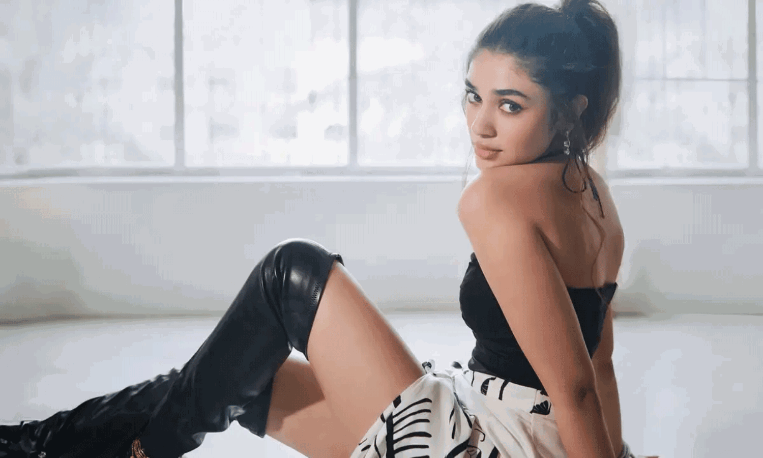 ఆ హీరోయిన్ కు ఎప్పుడు కలిసొస్తుందో? ఆ హీరోయిన్ కు ఎప్పుడు కలిసొస్తుందో?