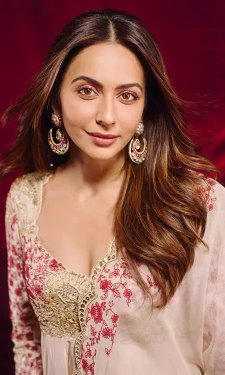 Rakul Preet Singh Shines with Effortless Desi Elegance