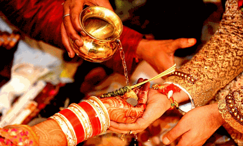 యువతలో సరికొత్త మార్పు.. అలాంటి పెళ్లికే ఓటు..