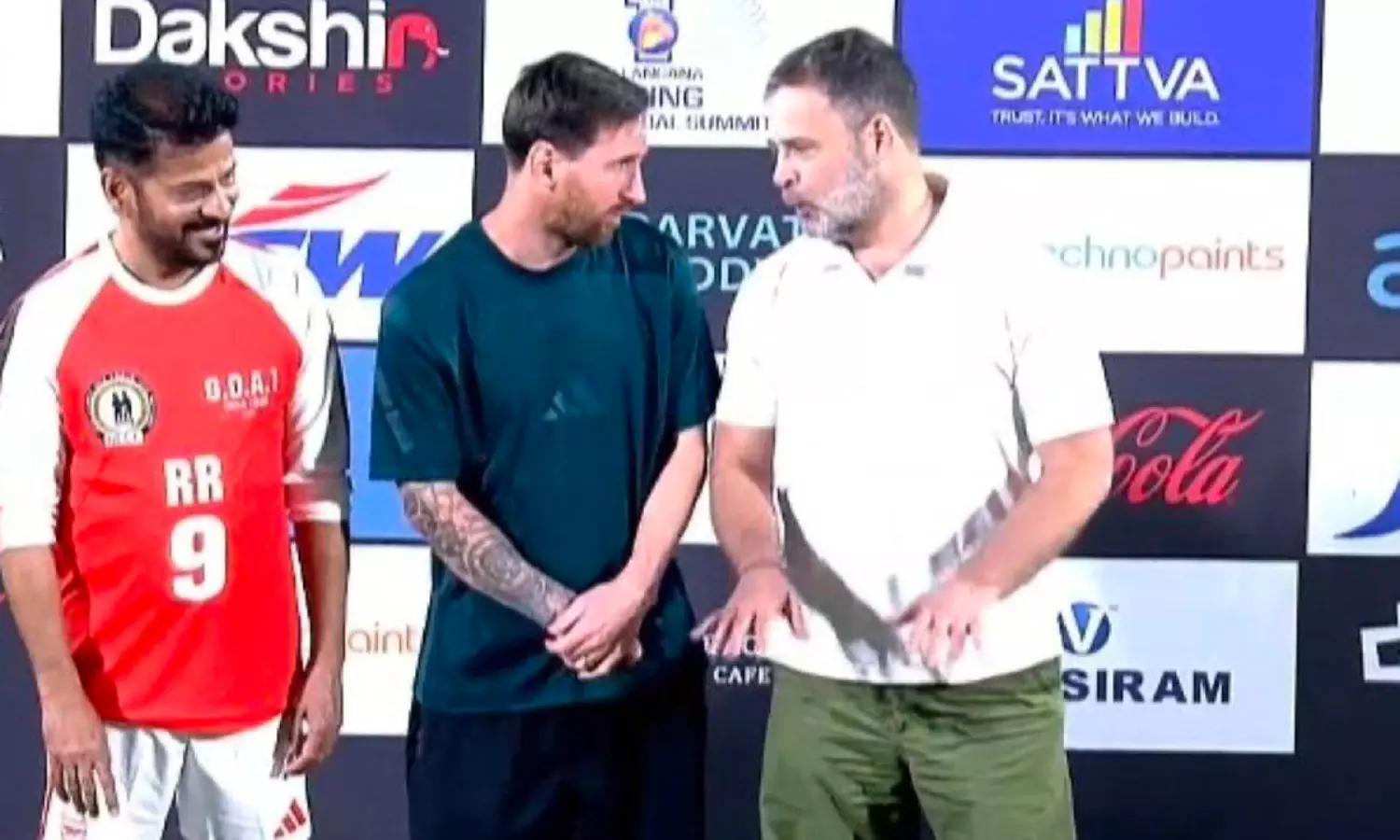 మెస్సీ తో రాహుల్ గాంధీ స్పానిష్ లో మాట్లాడాడా? మెస్సీ తో రాహుల్ గాంధీ స్పానిష్ లో మాట్లాడాడా?