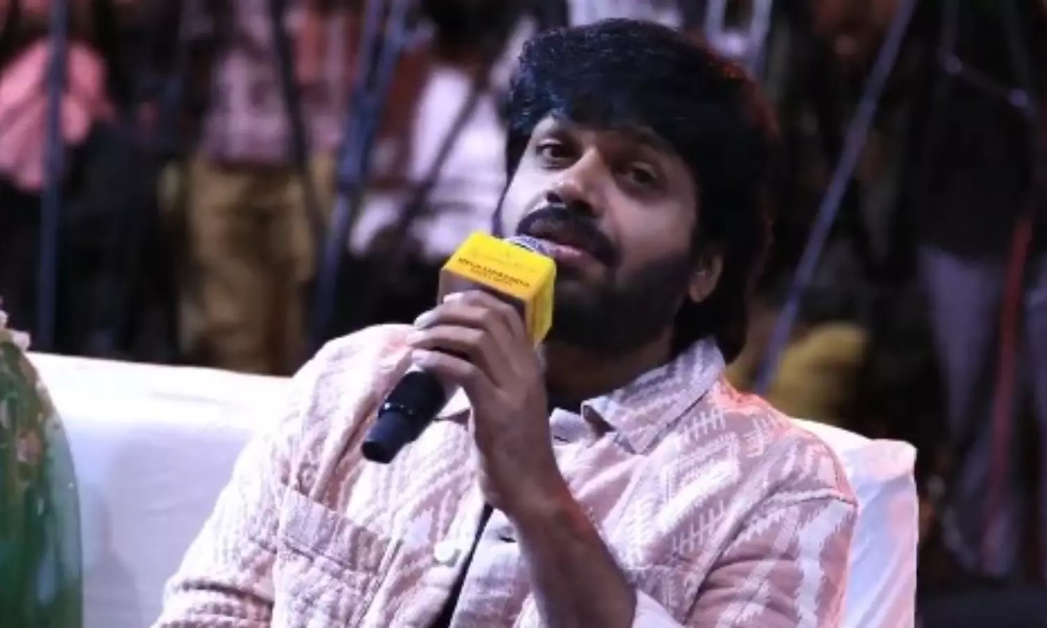 అప్పుడు వెంకీతో.. ఇప్పుడు చిరూతో! అప్పుడు వెంకీతో.. ఇప్పుడు చిరూతో!