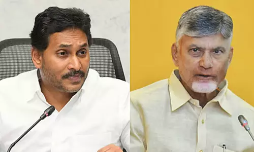 విశాఖ లవర్ ఎవరు... బాబా జగనా ?