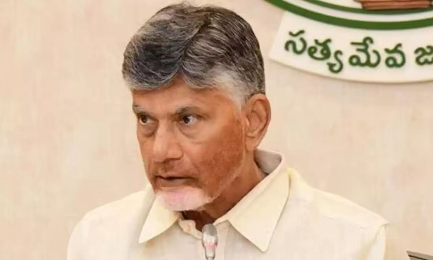 వైసీపీ చేసిన తప్పే బాబు చేస్తున్నారా ? వైసీపీ చేసిన తప్పే బాబు చేస్తున్నారా ?