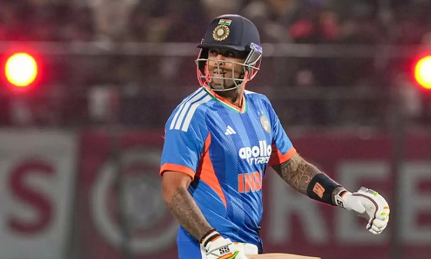 చెత్త రికార్డుల సూర్య.. ప్రపంచ కప్ కెప్టెన్ గా కష్టమే! చెత్త రికార్డుల సూర్య.. ప్రపంచ కప్ కెప్టెన్ గా కష్టమే!