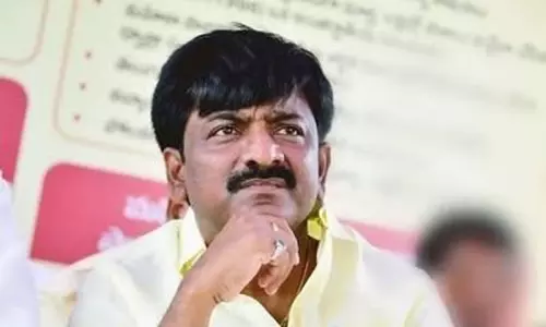 బీటెక్ రవికి పులివెందులలో వినూత్న నిరసన!
