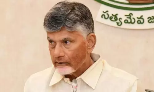 వైసీపీ చేసిన తప్పే బాబు చేస్తున్నారా ?
