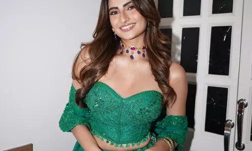 Palak Tiwari Dazzles in Emerald Green Lehenga
