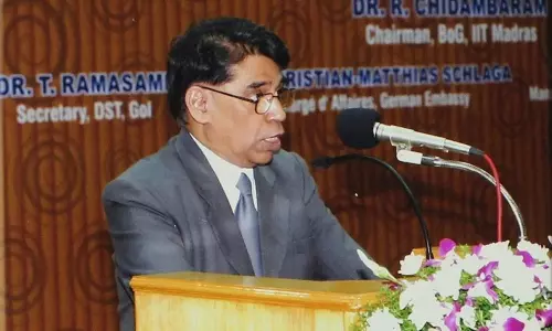 సైబర్ నేరగాళ్ల బారిన పద్మభూషణ్ అవార్డు గ్రహీత... ట్విస్ట్  ఏమిటంటే..!