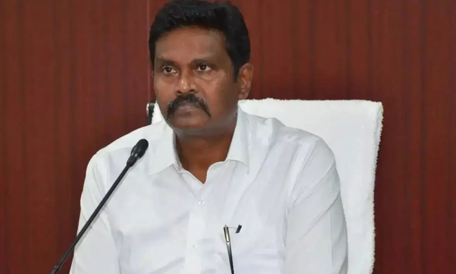 సునీల్ కుమార్ ను ఏం చేద్దాం? ప్రభుత్వంలో తర్జనభర్జన!