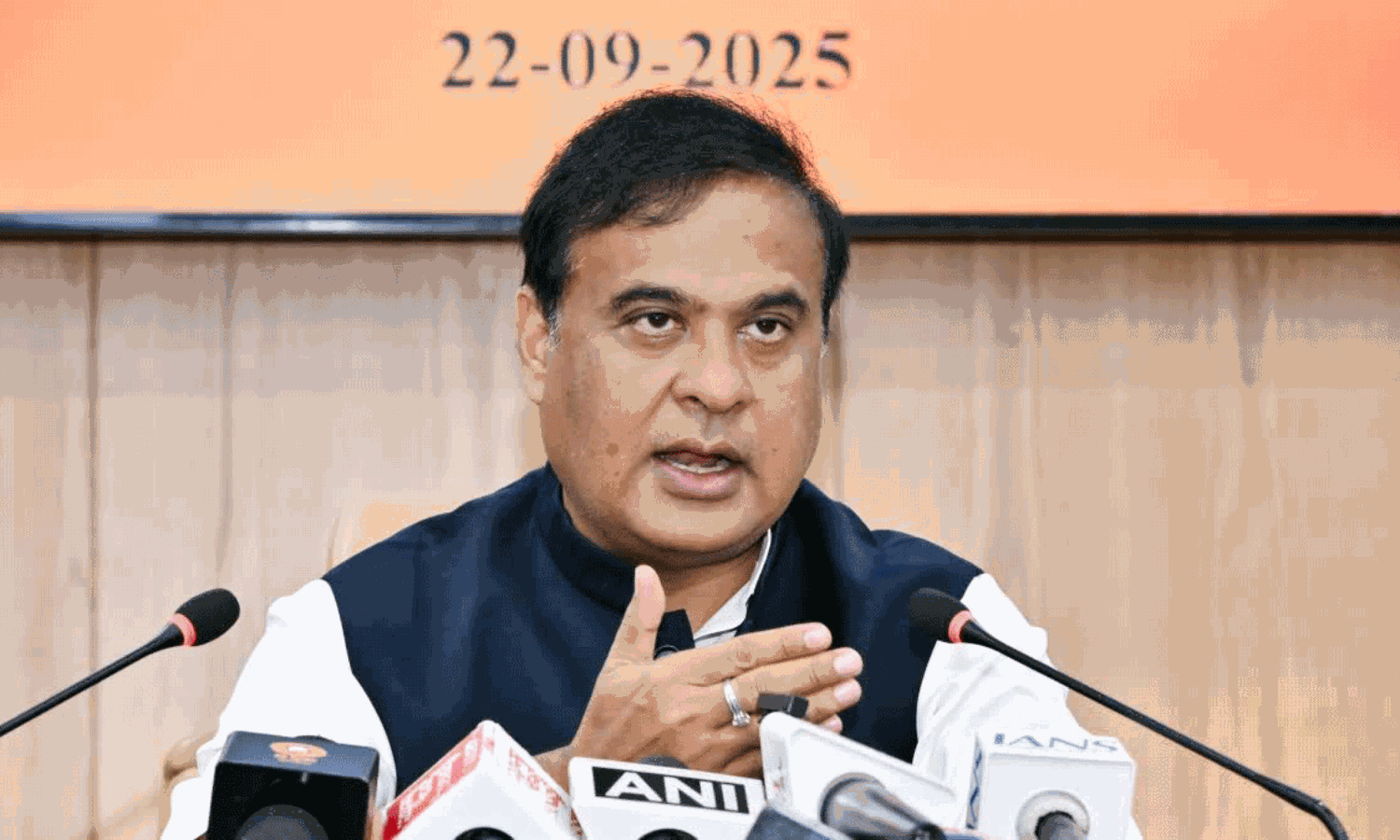 భారత్ ను బెదిరిస్తోన్న బంగ్లా... తెరపైకి సెవన్  సిస్టర్స్ టాపిక్!