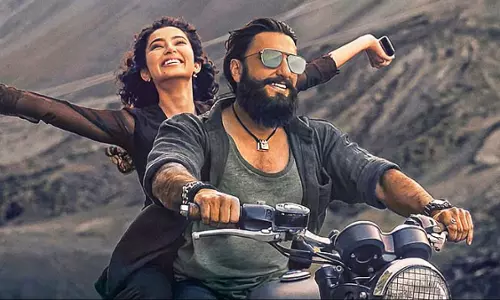 కశ్మీర్ లోయలో కొత్త సందడి... సైన్యం మాత్రమే ఉండే చోట ఏమిటిది..!