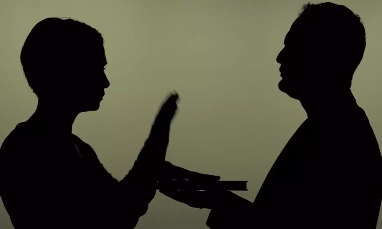 వావ్ అనిపించే స్నేహితులు.. అభ్యర్థి తరఫున హామీ ఇచ్చేశారు