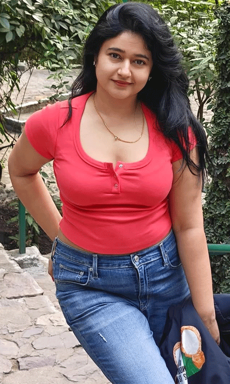 Poonam Bajwa’s Look Is A Head-Turner