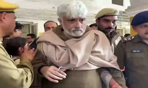 30 కోట్ల మోసం కేసు.. సెంట్ర‌ల్ జైలుకు ద‌ర్శ‌కుడి భార్య‌?