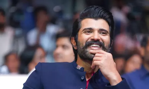 స్పీడు పెంచేసిన రౌడీ హీరో!