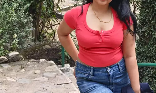 Poonam Bajwa’s Look Is A Head-Turner