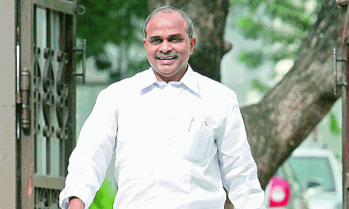 వైసీపీకి వైఎస్సార్ ఫ్లేవర్...వారి కోసం ?