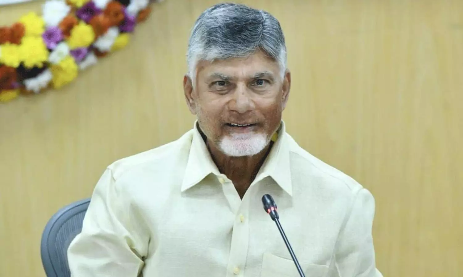 అప్పుడు దాదాగిరి....ఇప్పుడు నాయుడుగిరి అప్పుడు దాదాగిరి....ఇప్పుడు నాయుడుగిరి