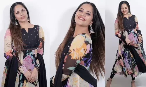 అనసూయ కిల్లర్ లుక్స్.. గ్లామర్ వైబ్స్ వేరే లెవెల్!