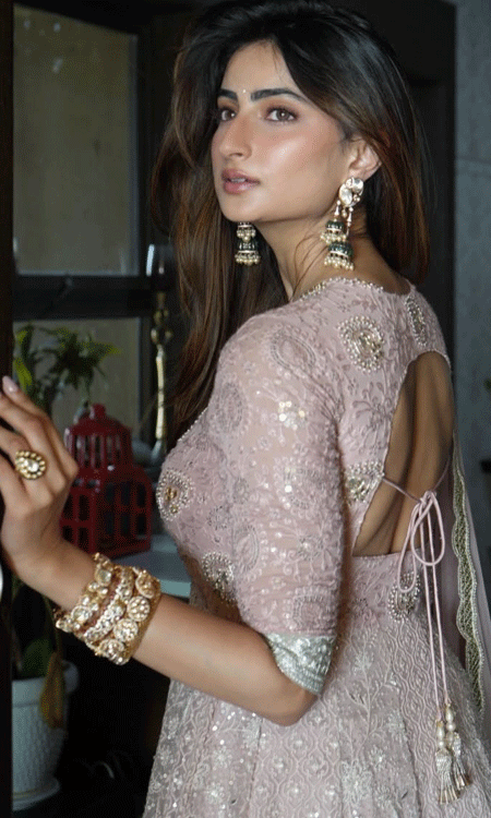 Palak Tiwari’s elegant anarkali look wins hearts this december