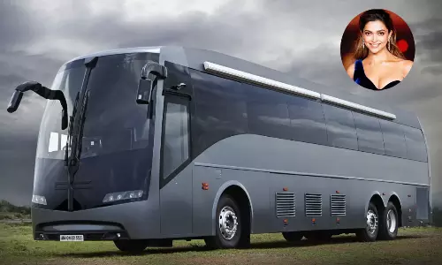 స్టార్ హీరోయిన్‌కి రెండు వ్యానిటీ వ్యాన్‌ల క‌థేమి?