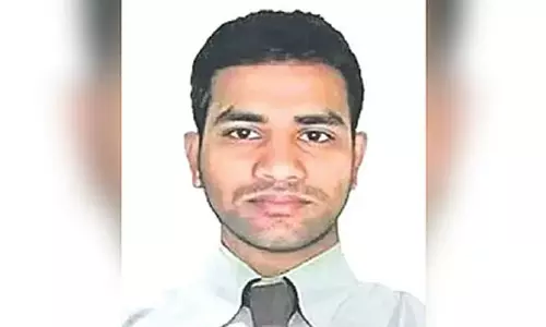 ఎవరా ప్రహ్లాద్.. మాట మార్చేస్తున్న ఐబొమ్మ రవి!