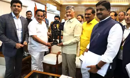 ఢిల్లీలో సీఎం చంద్ర‌బాబు ప‌ర్య‌ట‌న‌.. తెలంగాణ‌లో ఆస‌క్తి!