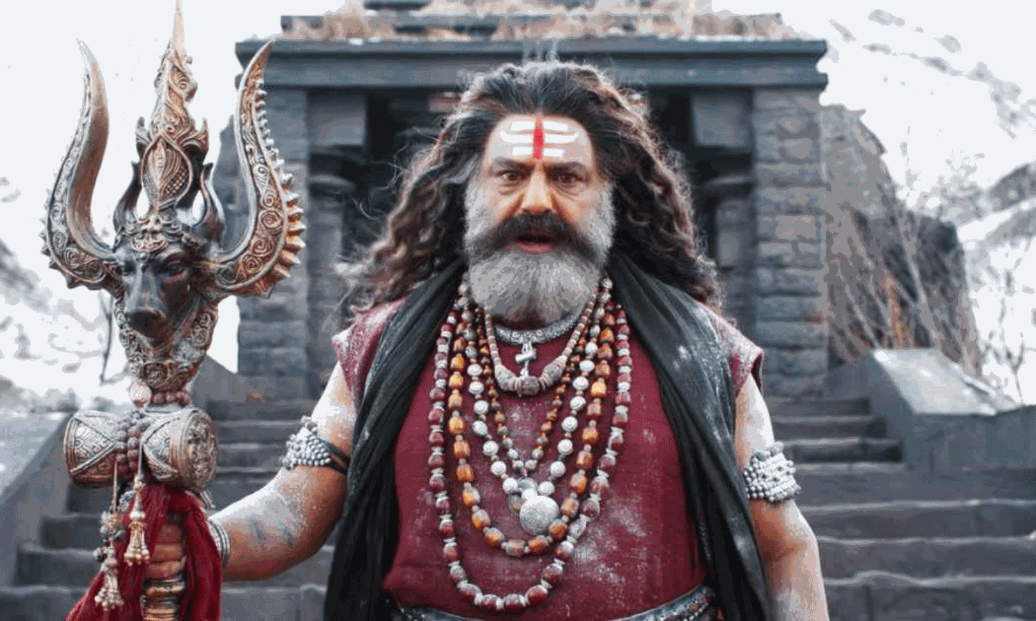 అప్పుడు చిరు.. ఇప్పుడు బాలయ్య.. అక్కడ క్లిక్ అయ్యేదెప్పుడు?