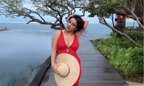 Neha Sharma Shares Beautiful Moments From a Peaceful Day