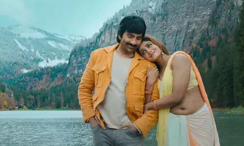 రాజాకి సెంటిమెంట్ ప్లస్ సేఫ్ జోన్!