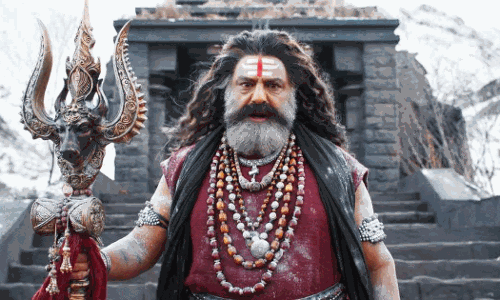 అప్పుడు చిరు.. ఇప్పుడు బాలయ్య.. అక్కడ క్లిక్ అయ్యేదెప్పుడు?