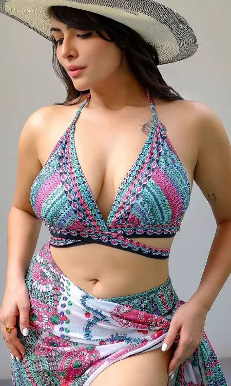 Aanchal Munjal’s Goa Moment in a Colourful Beach Dress