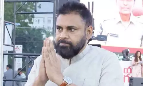 మహిళా వ్లాగర్ సమస్యను తీర్చి మనసు గెలుచుకున్న పవన్ కళ్యాణ్
