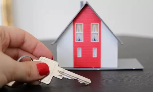 వైరల్... ఉద్యోగులకు గిఫ్ట్ గా రూ.1.5 కోట్ల ఫ్లాట్స్!