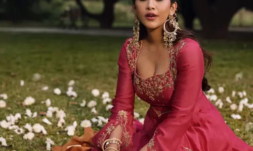 Nabha Natesh’s graceful outdoor portrait wins hearts on instagram