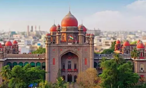 హైద‌రాబాద్‌ విష‌యంలో జోక్యం చేసుకునేది లేదు: హైకోర్టు