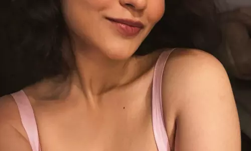 Priyanka Jawalkars Candid Selfie Wins Hearts Online