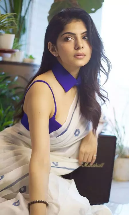 Misha Narangs Natural Presence Makes You Go Gaga