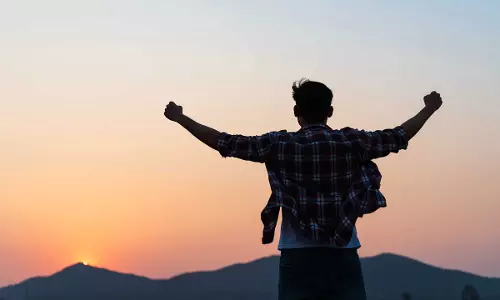 అప్డేట్ అవాల్సిందే... మరో లైఫ్ లేదు