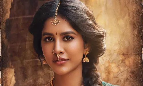 కెరీర్ చ‌ర‌మాంకంలో ఇస్మార్ట్ బ్యూటీ!