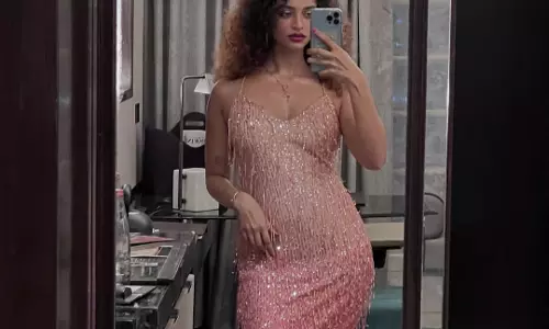 Anjali Sivaraman glamorous december looks