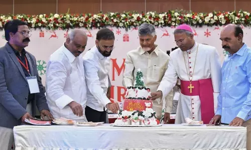 పాస్టర్లకు ఏపీ ప్రభుత్వం గుడ్ న్యూస్... క్రిస్మస్ కానుక విడుదల!