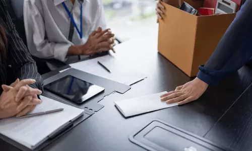 సాఫ్ట్‌వేర్ డ్రీమ్ జాబ్ బుడగ పగిలిందా? మారిన టెక్ రియాలిటీలో గెలవడం ఎలా!