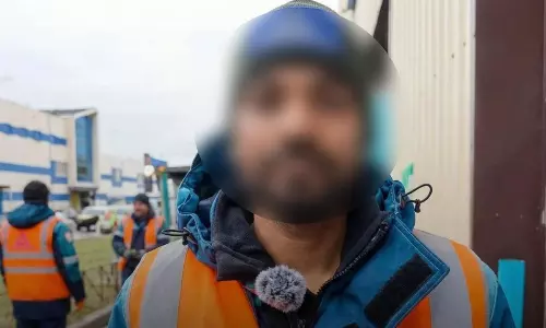 ఐటీ జాబ్ వదిలేసి స్వీపర్ గా భారతీయ యువకుడు.. నెలకు లక్ష జీతం